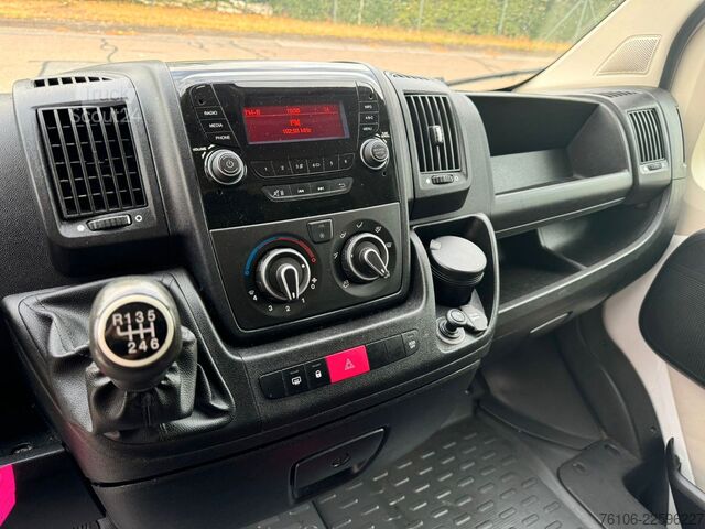 شاحنة صندوقية PEUGEOT Boxer Koffer *2 Große Türen*Klima*TÜV NEU !