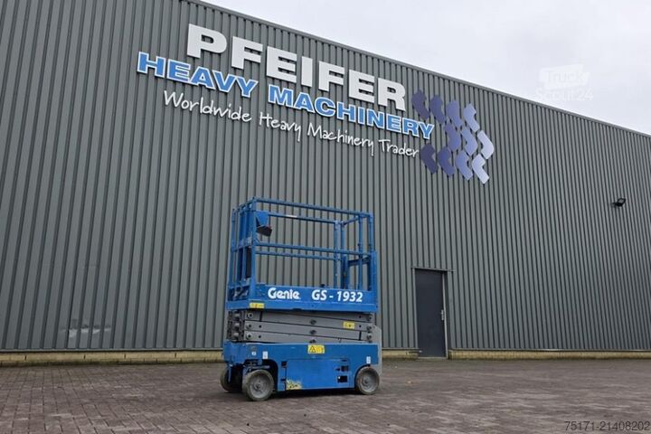 Ollós emelő Genie GS1932 Electric, Working Height 7.8 m, 227kg Capac