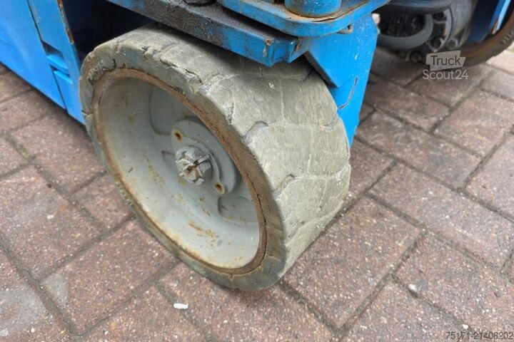 Ollós emelő Genie GS1932 Electric, Working Height 7.8 m, 227kg Capac