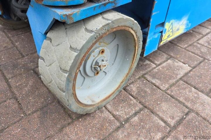 Ollós emelő Genie GS1932 Electric, Working Height 7.8 m, 227kg Capac