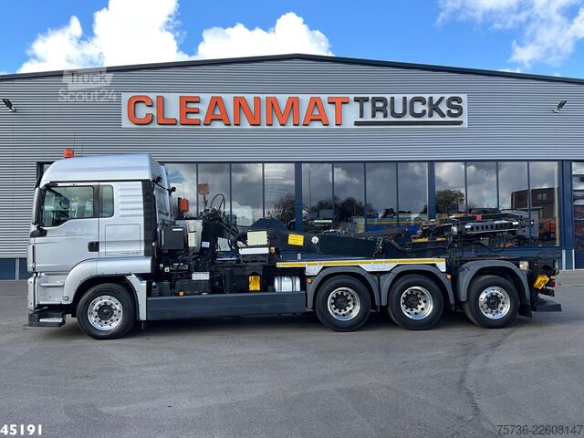 Transport af containere Man TGS 35.480 Euro 6 8x4 Deuringer Garagetransporter