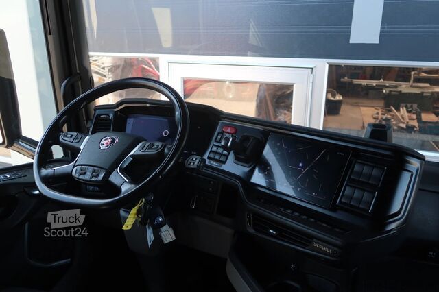 Padrão-SZM Scania S560 4X2NB/ RETARDER/ FULL AIR/ HYDRAULICS/ ALCOA/