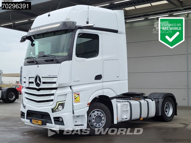 Standaard trekker Mercedes Actros 1942 4X2 GigaSpace NL-Truck Standairco N...