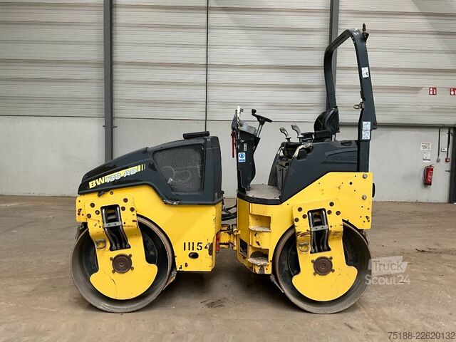Tandemový válec Bomag BW 138 AD-5