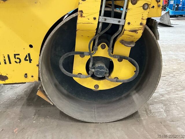 Tandemový válec Bomag BW 138 AD-5