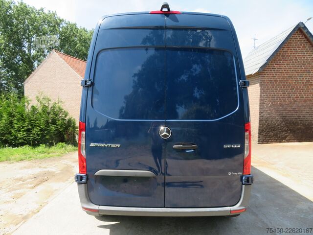 Panelová dodávka Mercedes-Benz Sprinter 311