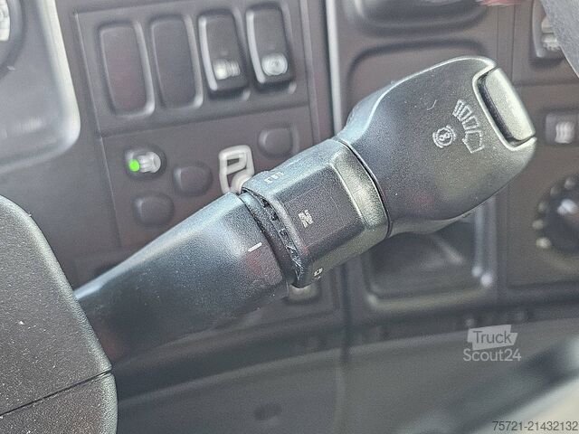 Resväska SCANIA P320 6x2*4