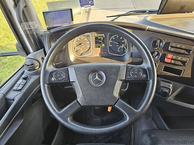 Resväska MERCEDES-BENZ ATEGO 1230