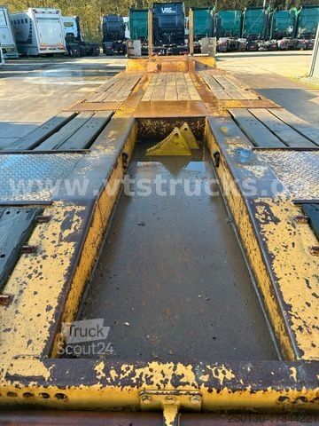 Low loader trailer LANGENDORF TUE 30 4.Achser Tieflader-Anhänger, Radmulden