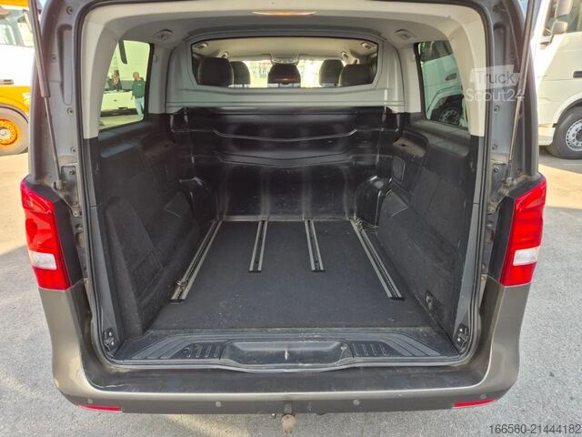 Bus de passagers Mercedes-Benz V 220 CDI