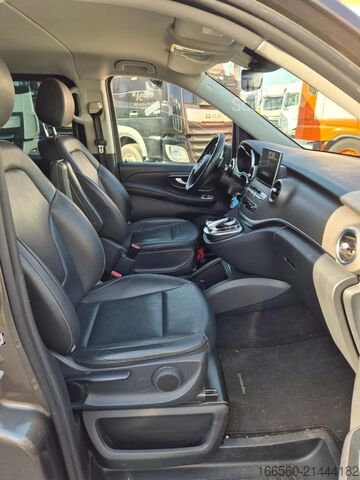 Bus de passagers Mercedes-Benz V 220 CDI