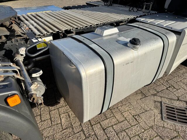 Gevaarlijke stoffen MAN TGX 18.440 XXL 4X2 ADR + COMPRESSOR