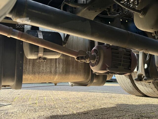 Gevaarlijke stoffen MAN TGX 18.440 XXL 4X2 ADR + COMPRESSOR