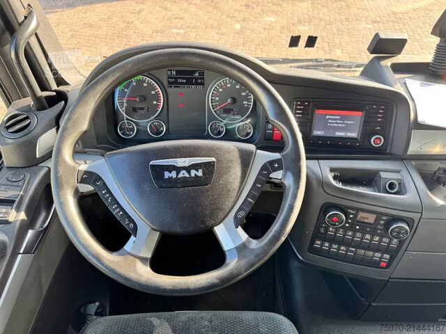 Gevaarlijke stoffen MAN TGX 18.440 XXL 4X2 ADR + COMPRESSOR