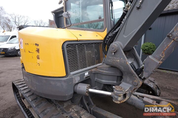 Excavadora Volvo ECR88 Monogiek - airco - draaisorteer hamer lei...