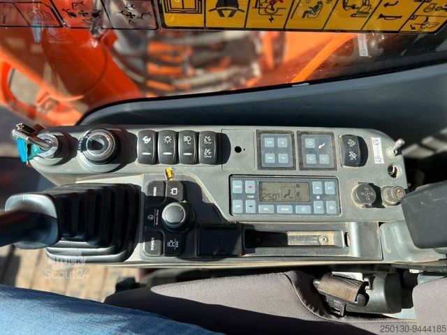 Excavatrice à chaînes DOOSAN DX 225 Kettenbagger Verstellausleger,Klima