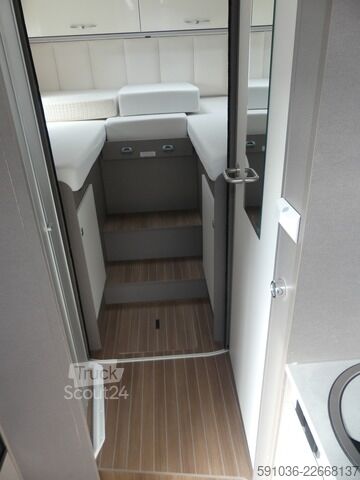 Yarı entegre karavan Etrusco T 7.3 SF TypeX Complete Selection FAHRRADTRÄGER/TEMP/AUT