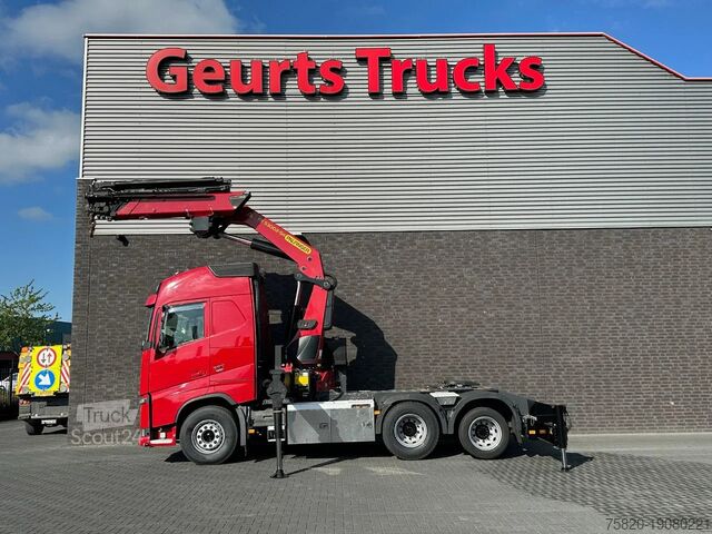 Camion-grue Volvo FH 500 6X2 TREKKER / SATTELZUG/TRACTOR UNIT/ CA...