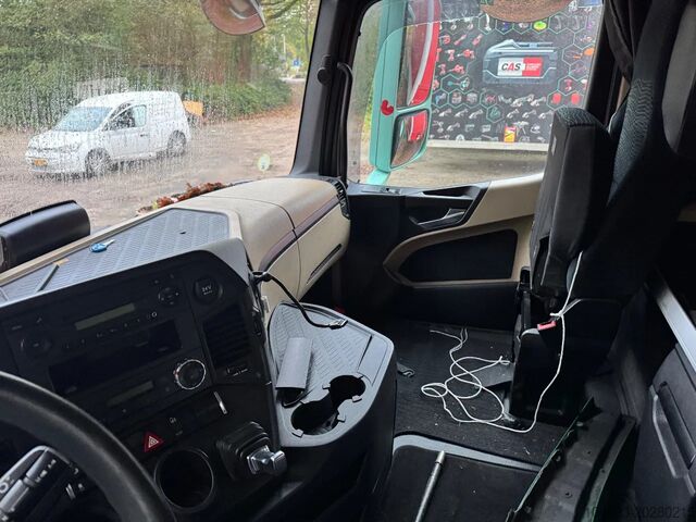 Kuffert Mercedes-Benz Actros 2645 Motor defect!