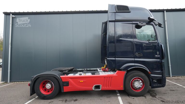 Standaard-SZM Mercedes-Benz Actros 1945 GigaSpace tractor unit