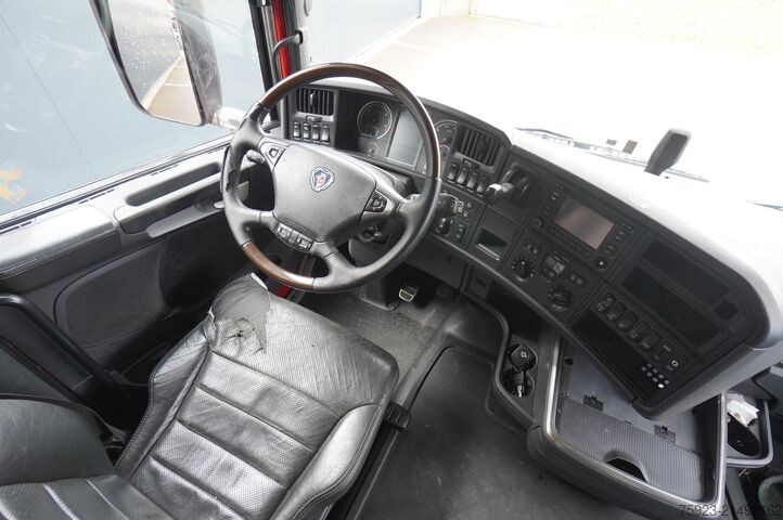 Transport réfrigéré/congélé Scania SCANIA R 580 – 6x2 refrigerated truck combinati...