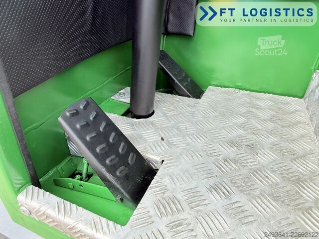 чотири-напрямний навантажувач Combilift C4500 GAS DUPLEX 5500 FORK POSITIONER