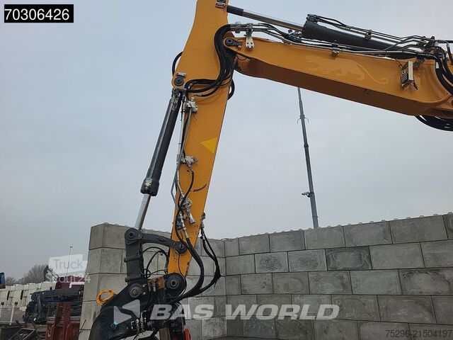 ερπυστριοφόρος εκσκαφέας Liebherr R926 Compact Tiltrotator