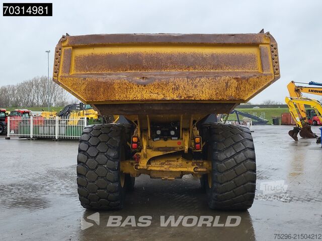 Φορτηγό ανατρεπόμενο Caterpillar 735