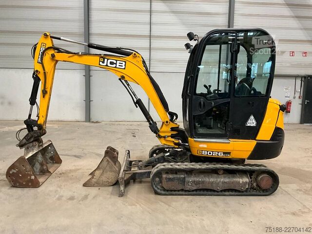 Minikoparka JCB 8026