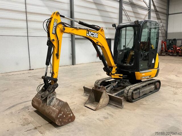 Minikoparka JCB 8026
