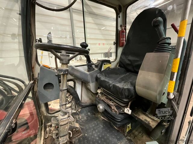 Koparka kołowa Takeuchi TB 175 W