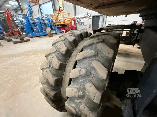 Koparka kołowa Takeuchi TB 175 W