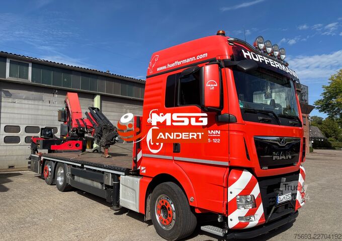 Ladbil med lad MAN TGX 26.510