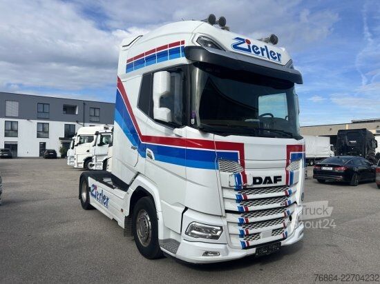 Tractor estándar DAF XG+ 530FT, RETARDER,   EURO6, STANDKLIMA LEDER, FERNSEHER,KAFFEEMASCHINE