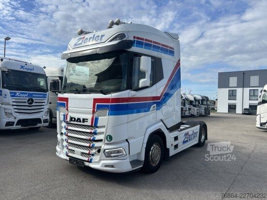 Tractor estándar DAF XG+ 530FT, RETARDER,   EURO6, STANDKLIMA LEDER, FERNSEHER,KAFFEEMASCHINE