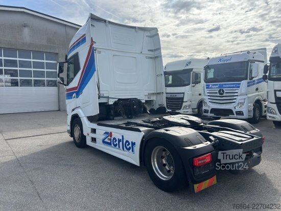 Tractor estándar DAF XG+ 530FT, RETARDER,   EURO6, STANDKLIMA LEDER, FERNSEHER,KAFFEEMASCHINE