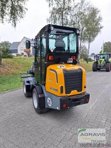 Yardlader Giant G2300 HD