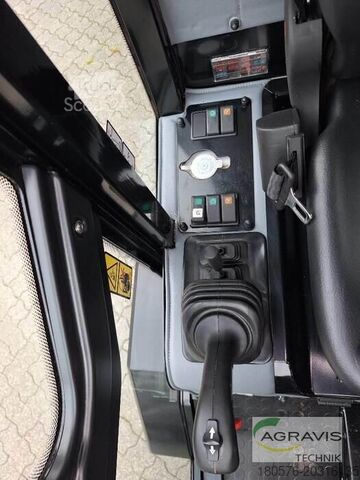Yardlader Giant G2300 HD