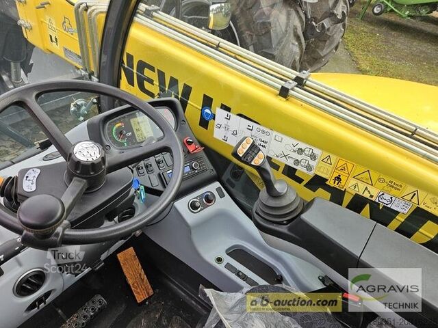 Teleskopski nakladalnik New Holland TH 7.42 ELITE