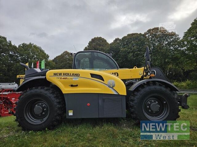 Teleskopski nakladalnik New Holland TH 7.42 ELITE