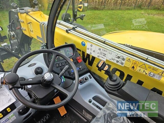Teleskopski nakladalnik New Holland TH 7.42 ELITE