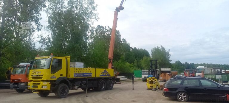 Grua montada em camião IVECO Autokran