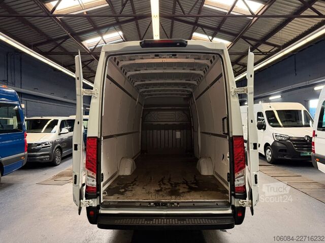 Dodávka s vysokou střechou IVECO Daily 35S18  MAXI HI-Matic AC TEMPO R-CAM LUFT