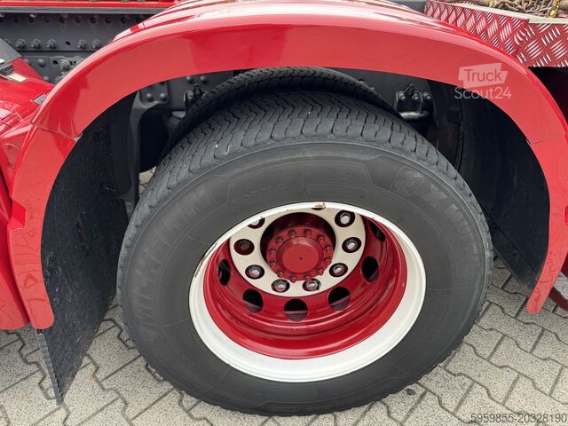 Standard tractor Volvo FH 13.440 FH 440 Euro 5 6X2 HMF 2820