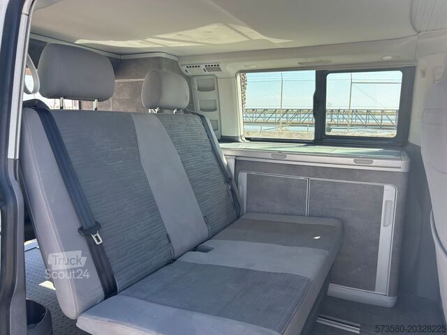 Van husbil / husbil Volkswagen California Camper | 2 Betten 4 Schlafplätze | Küchenzeile + Dachbett