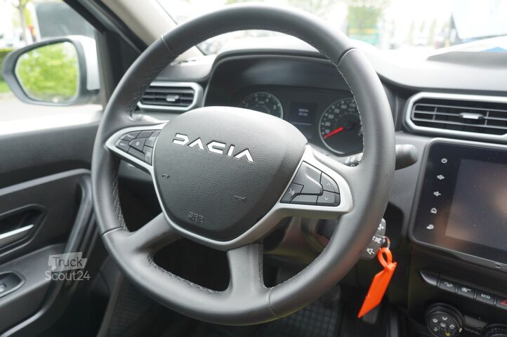 CARRO Dacia Duster 4x4 / 50 tho. km! / 2023 / Diesel