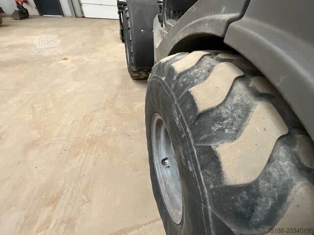 Utovarivač točkova Hitachi ZW 95