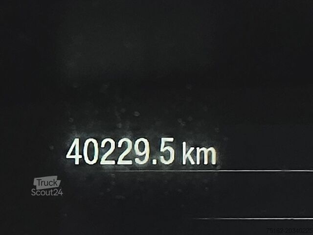 Stationvogn med højt tag FORD TRANSIT 2.0 L4H3 RWD Navi