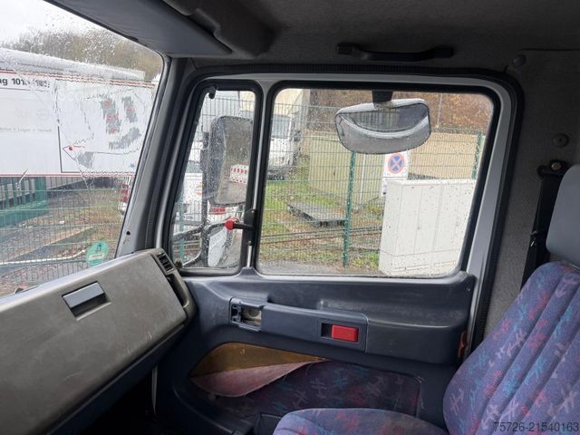 Pick-up skåpbil MERCEDES-BENZ 814d Vario, erst 158 Tkm, d.-Fzg