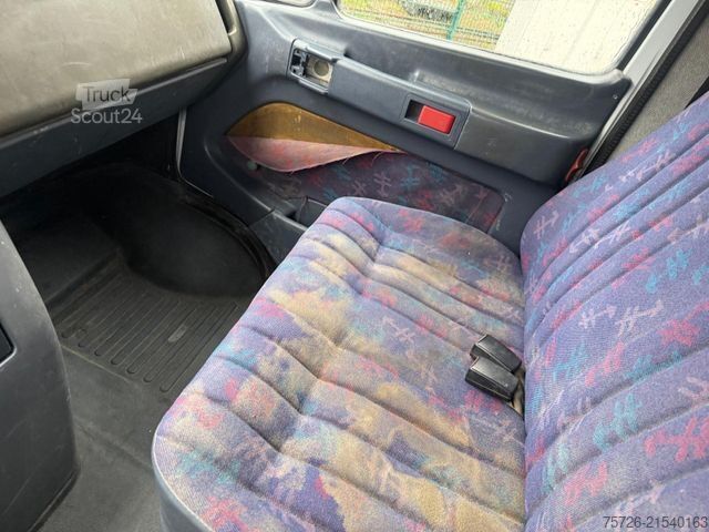 Pick-up skåpbil MERCEDES-BENZ 814d Vario, erst 158 Tkm, d.-Fzg